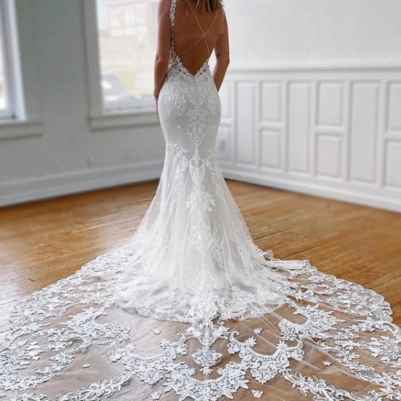 Enzoani Wedding Dress - Picture 8 of 8